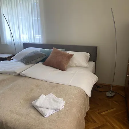 Semesterbostad Na Dolini